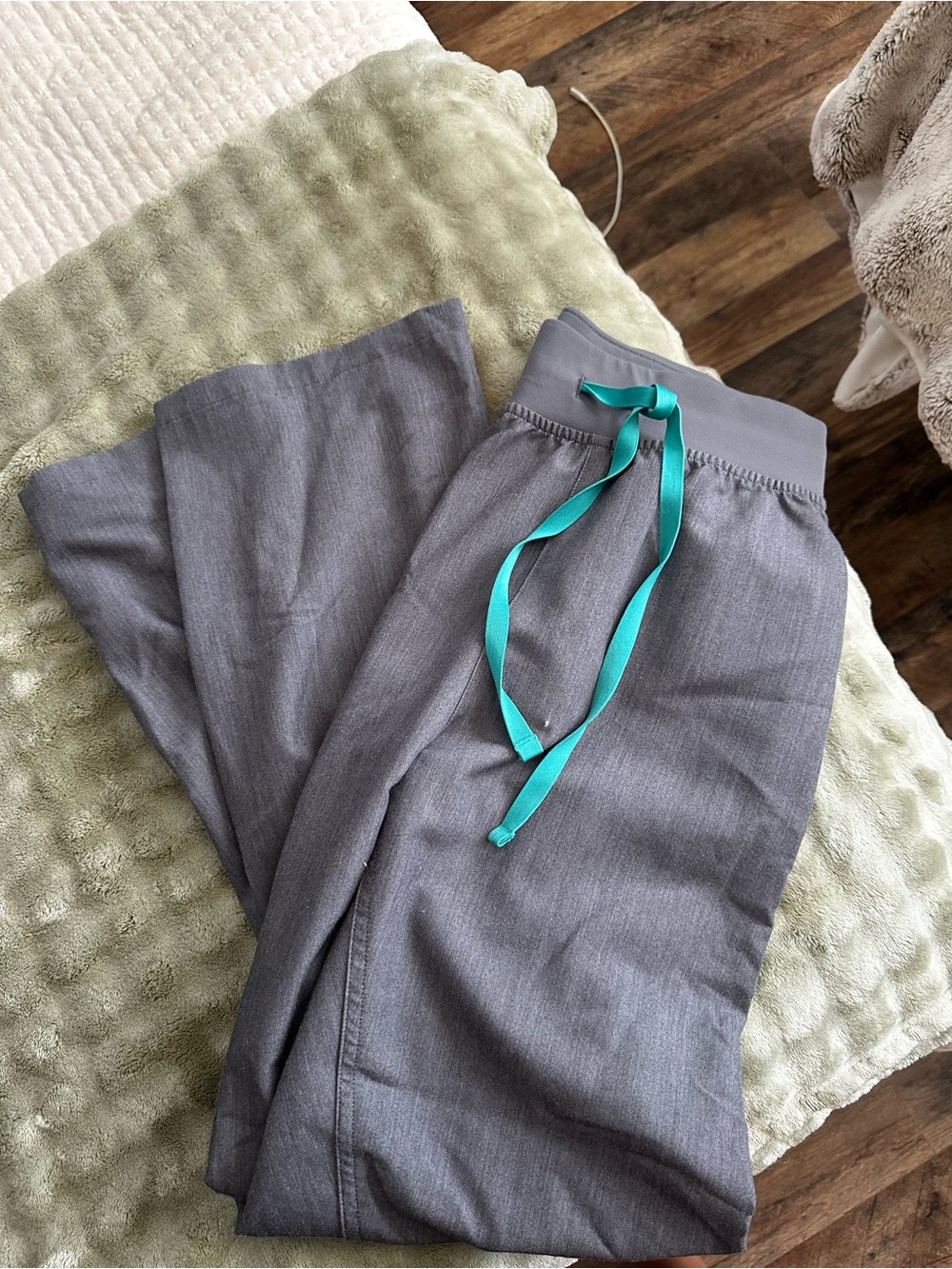 Figs Gray Livingston pants with Teal Drawstring